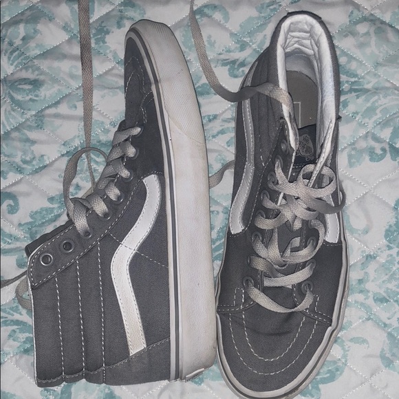Vans - Picture 1 of 4